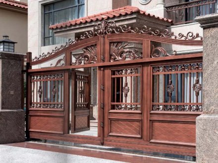 庭院鋁藝大門的優勢與廠家拓寬市場的辦法介紹