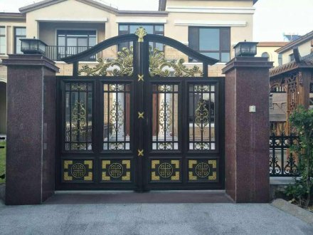 別墅鋁藝大門制作理念與維護方法