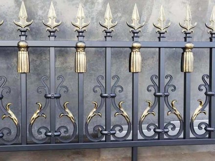 鋁藝護欄的安全設計標準